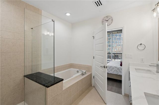 1080 Peachtree Street 1504, Atlanta, GA 30309