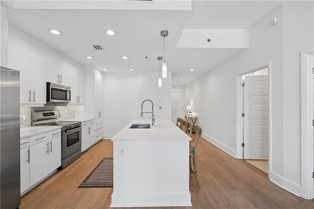1080 Peachtree Street 1504, Atlanta, GA 30309