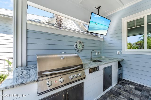 1614 MARITIME OAK Drive, Atlantic Beach, FL 32233