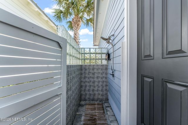 1614 MARITIME OAK Drive, Atlantic Beach, FL 32233