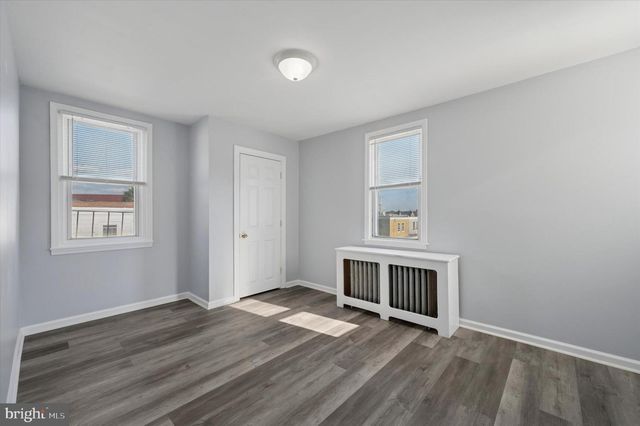 151 LONG LN, Upper Darby, PA 19082