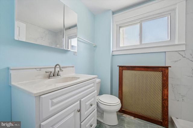 151 LONG LN, Upper Darby, PA 19082