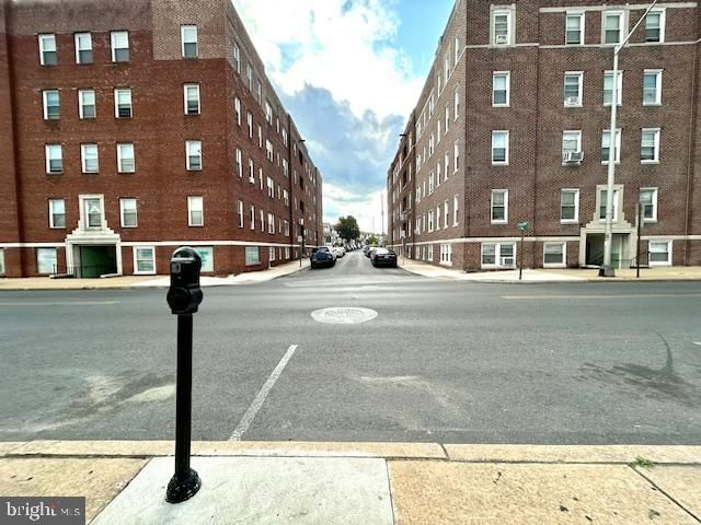 151 LONG LN, Upper Darby, PA 19082