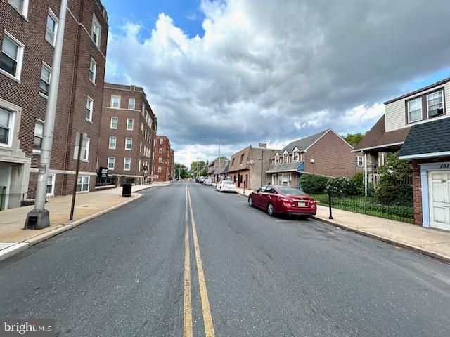 151 LONG LN, Upper Darby, PA 19082