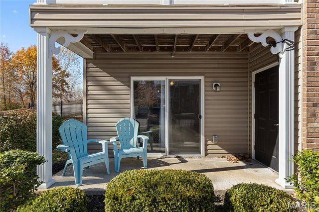 412 Saravalle Drive, St Peters, MO 63376