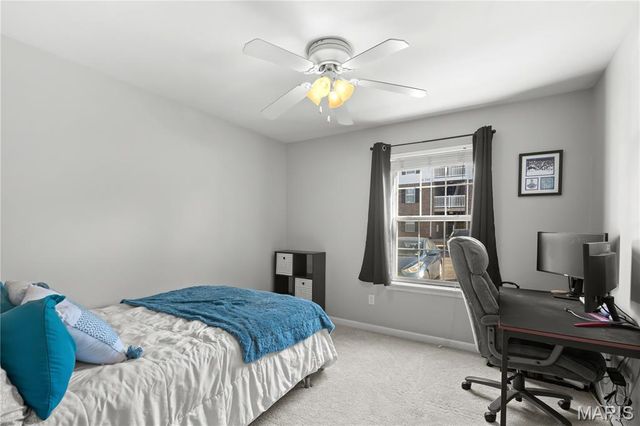 412 Saravalle Drive, St Peters, MO 63376