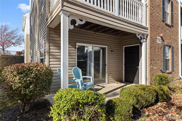 412 Saravalle Drive, St Peters, MO 63376