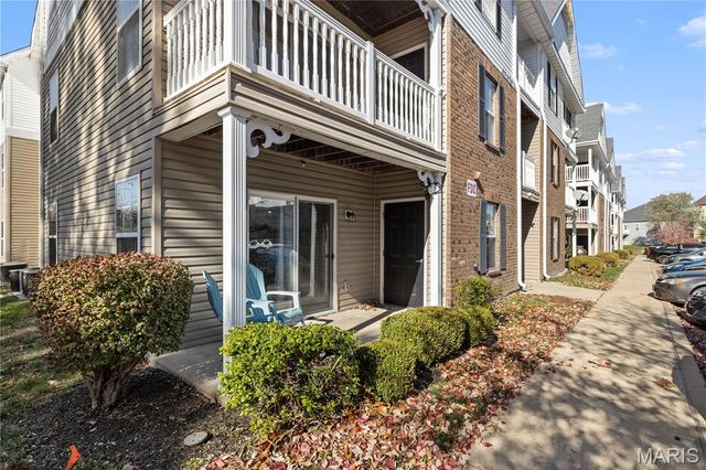 412 Saravalle Drive, St Peters, MO 63376