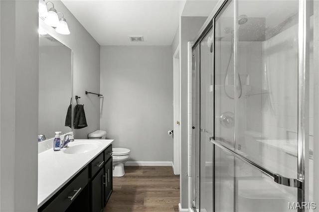 412 Saravalle Drive, St Peters, MO 63376