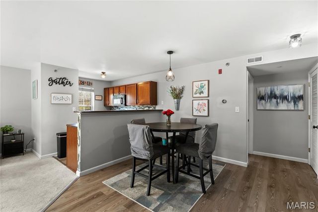 412 Saravalle Drive, St Peters, MO 63376