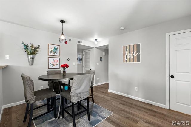 412 Saravalle Drive, St Peters, MO 63376