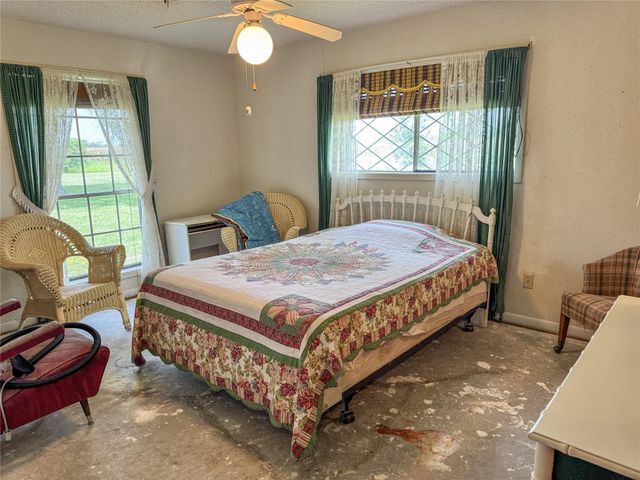 270 Bode Street, El Campo, TX 77437