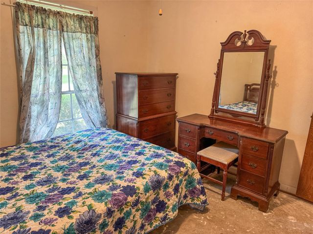 270 Bode Street, El Campo, TX 77437