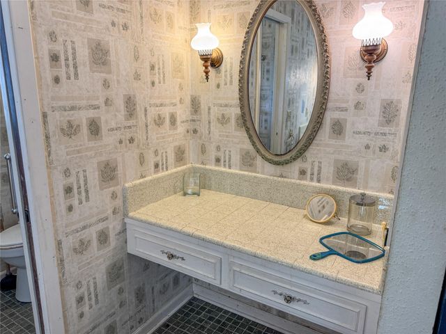 270 Bode Street, El Campo, TX 77437