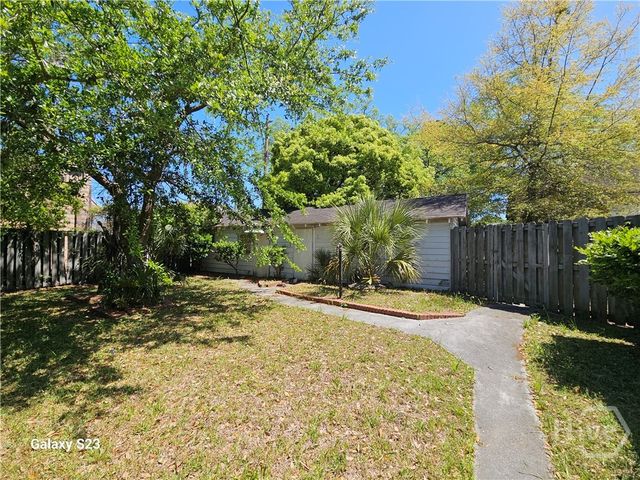 2010 Bolling Street, Savannah, GA 31404