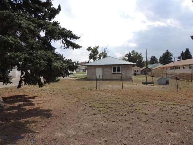 406 Dixon Street, Deer Lodge, MT 59722