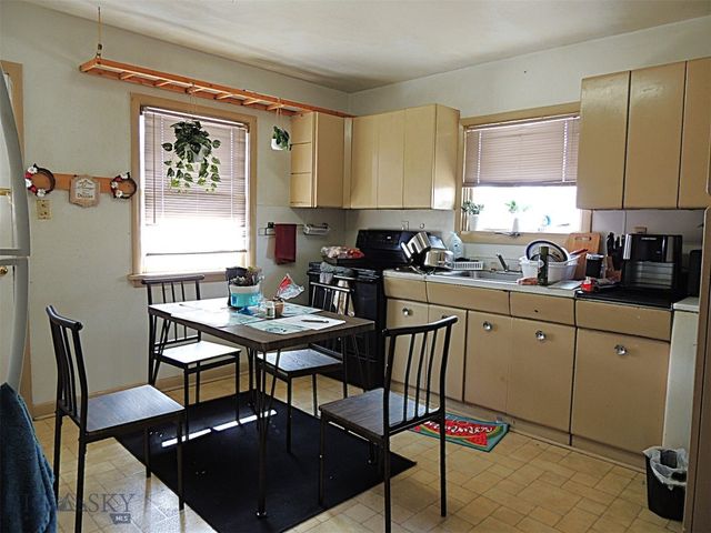 406 Dixon Street, Deer Lodge, MT 59722