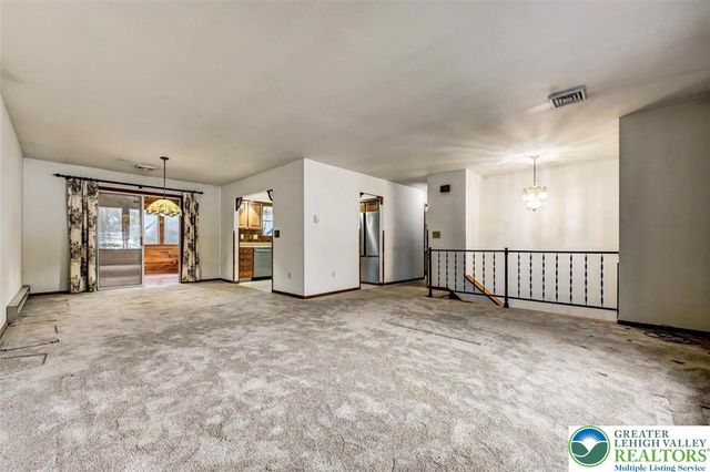 107 Cindy Court, Stroud Twp, PA 18301