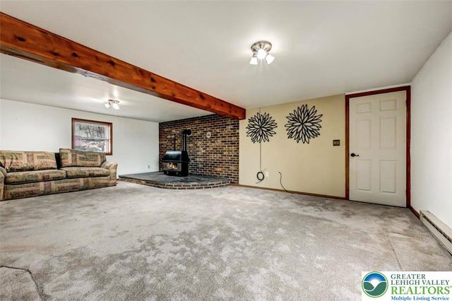 107 Cindy Court, Stroud Twp, PA 18301