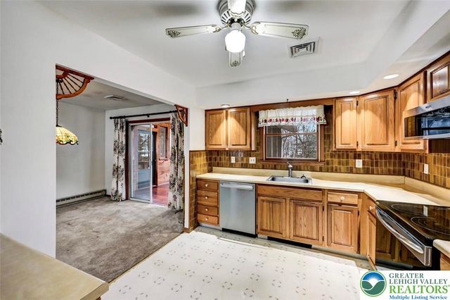 107 Cindy Court, Stroud Twp, PA 18301