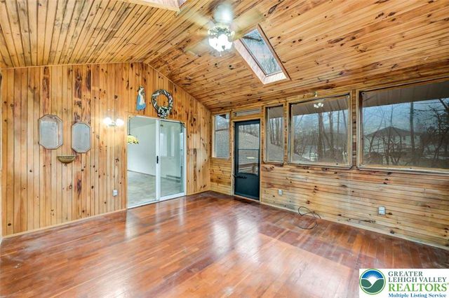 107 Cindy Court, Stroud Twp, PA 18301