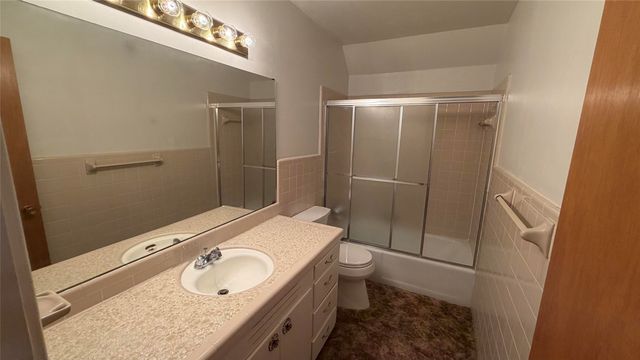 401 Glenhaven Drive, Azle, TX 76020