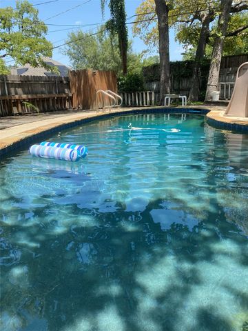 401 Glenhaven Drive, Azle, TX 76020