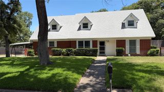 401 Glenhaven Drive, Azle, TX 76020