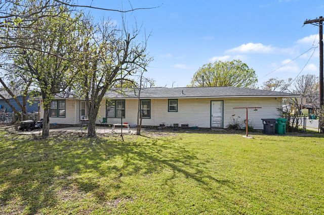 1030 Denton Street, Denton, TX 76201