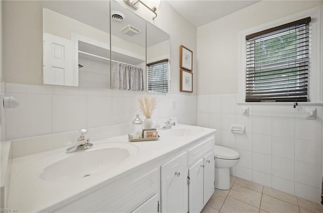 800 Sheraton DR, Virginia Beach, VA 23452