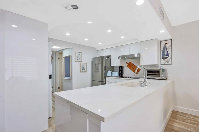 1605 S Us Highway 1 D405, Jupiter, FL 33477
