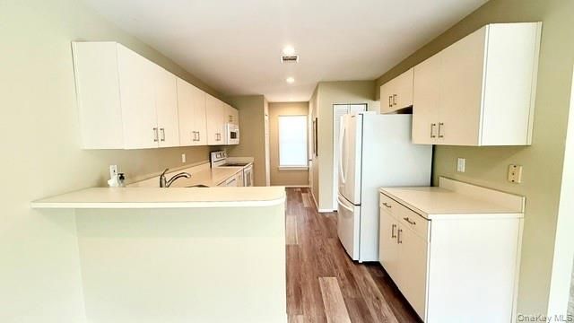 102 Hampton Vista Drive, Manorville, NY 11949