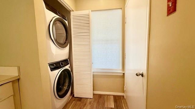102 Hampton Vista Drive, Manorville, NY 11949