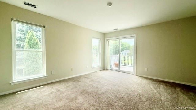 102 Hampton Vista Drive, Manorville, NY 11949