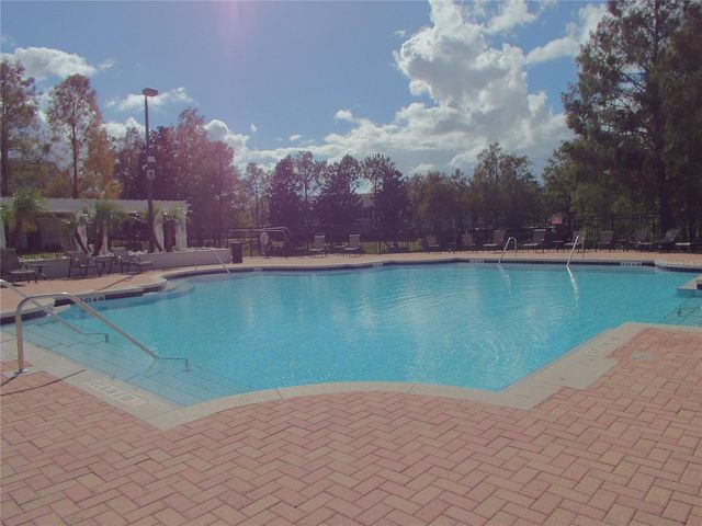 417 SOUTHERN PECAN CIRCLE 207, Winter Garden, FL 34787