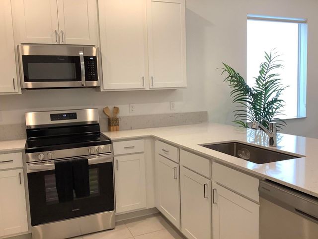 13431 Amber Waves Avenue, Delray Beach, FL 33484