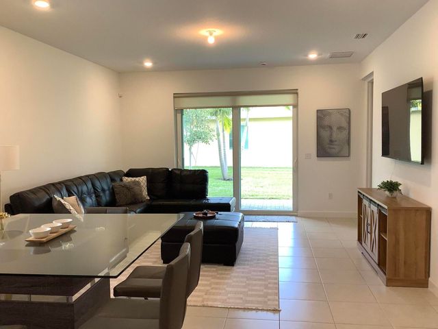 13431 Amber Waves Avenue, Delray Beach, FL 33484