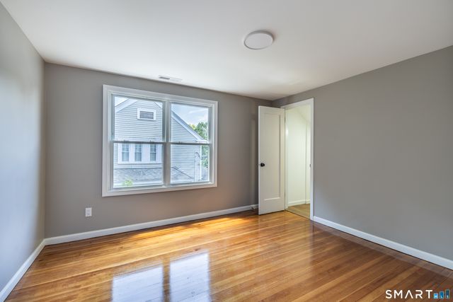 1025 Townsend Avenue, New Haven, CT 06511