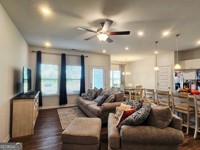 17 Rambling Oaks Drive NE, Rome, GA 30165