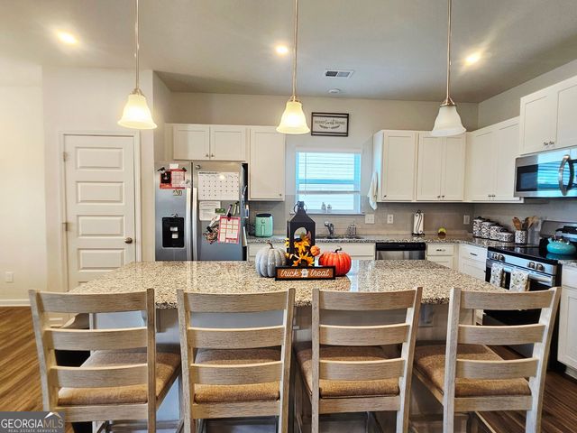 17 Rambling Oaks Drive NE, Rome, GA 30165