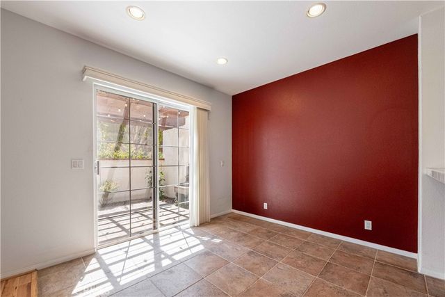 268 Camino Cortina, Camarillo, CA 93010