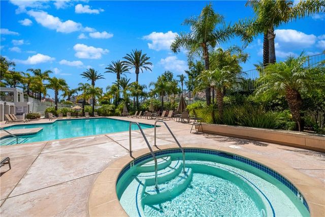 268 Camino Cortina, Camarillo, CA 93010