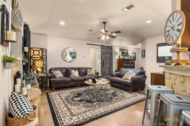 5 Cedar Valley Court, Wimberley, TX 78676