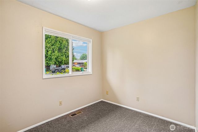 2711 N Street SE, Auburn, WA 98002