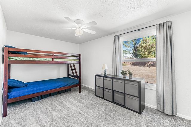 8105 Fairway Drive SW, Lakewood, WA 98498