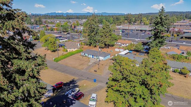 8105 Fairway Drive SW, Lakewood, WA 98498