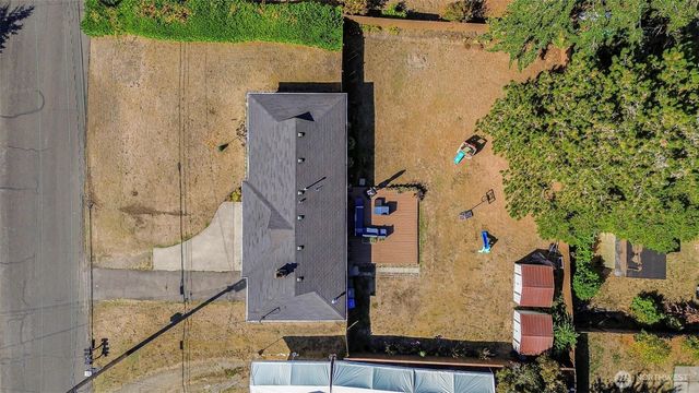 8105 Fairway Drive SW, Lakewood, WA 98498