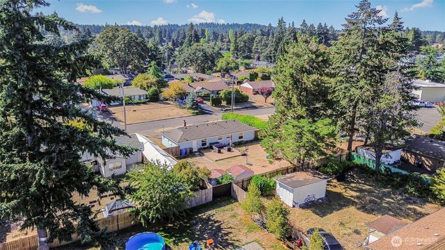 8105 Fairway Drive SW, Lakewood, WA 98498