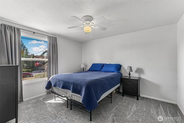 8105 Fairway Drive SW, Lakewood, WA 98498