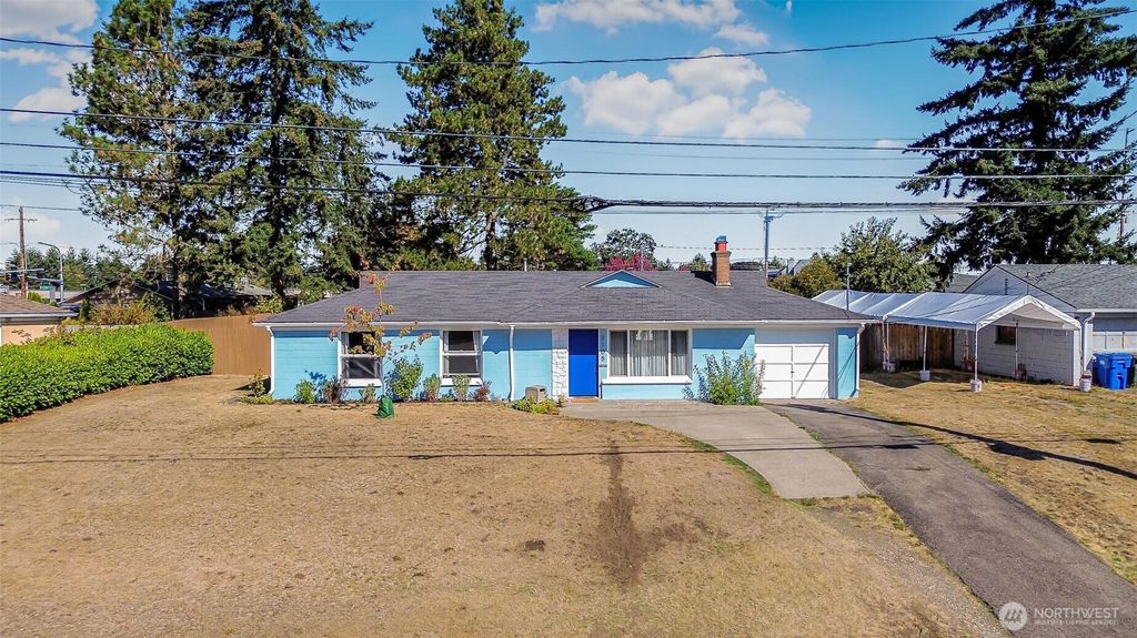 8105 Fairway Drive SW, Lakewood, WA 98498